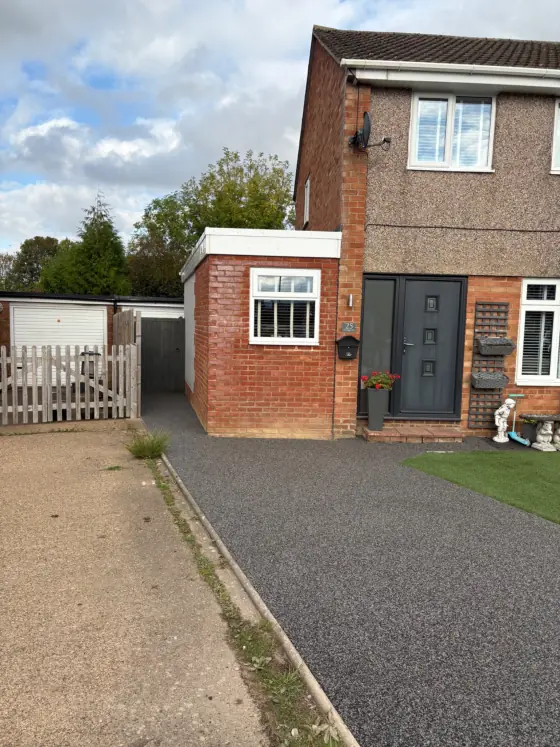 Resin bound driveway installation